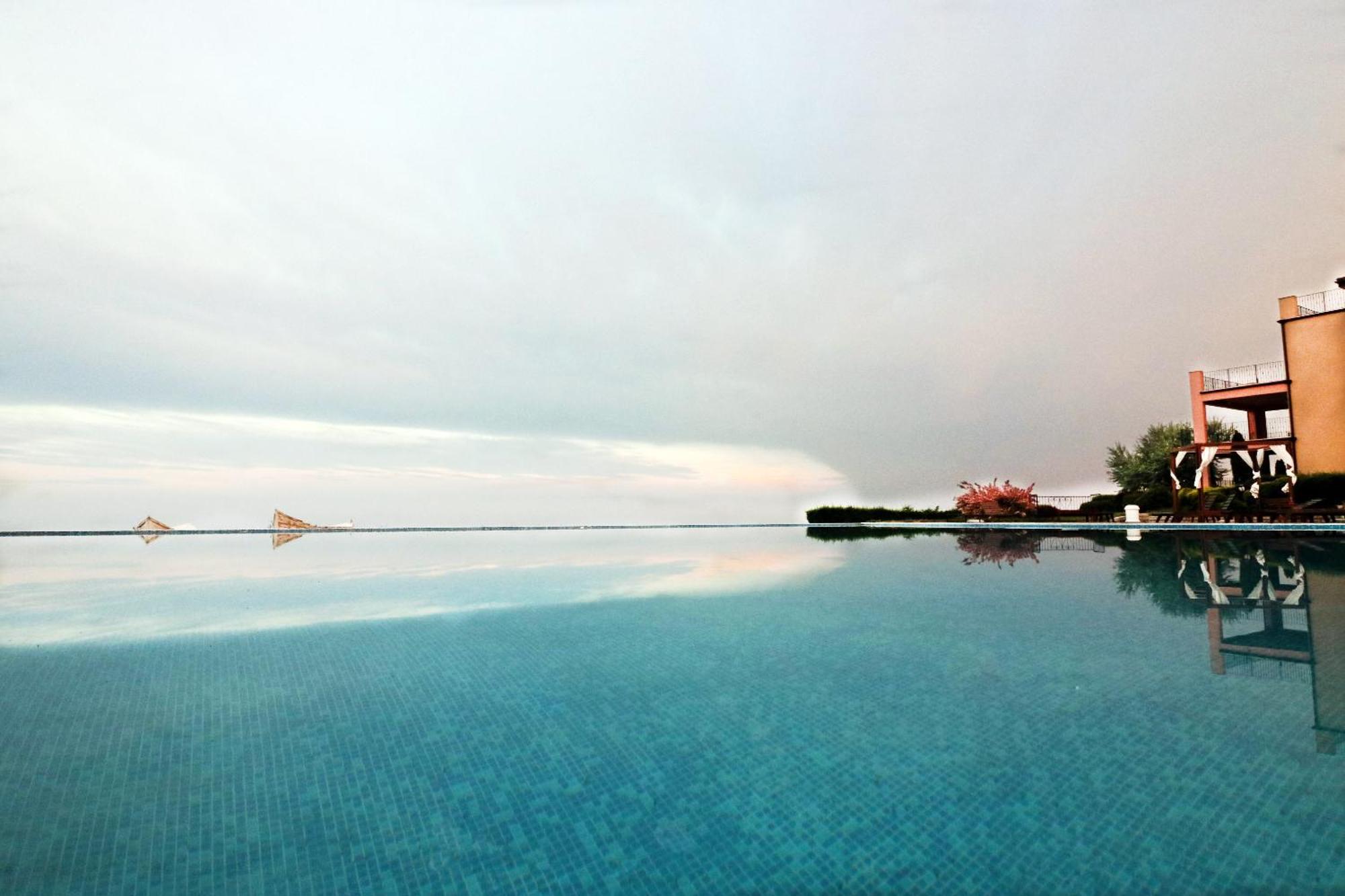 Kaliakria Sea View Apartments Topola Bagian luar foto